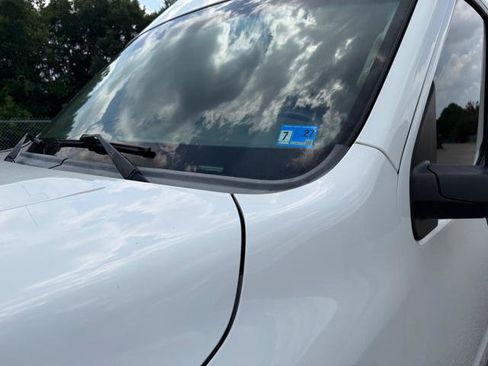 Used 2018 Nissan NV 2500 SV RWD image 32