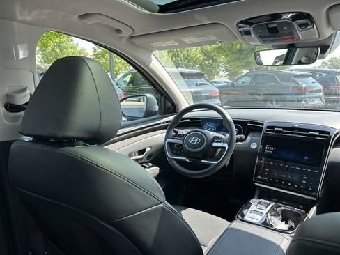Certified 2024 Hyundai Tucson Limited image 17