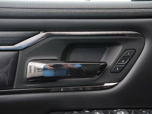 Used 2022 RAM 1500 Limited image 11