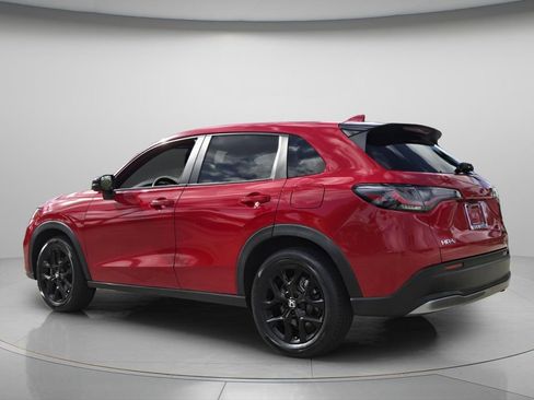 Used 2024 Honda HR-V Sport image 8