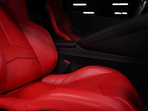 Used 2022 Chevrolet Corvette Stingray Convertible w/ Z51 Performance Package RWD image 25