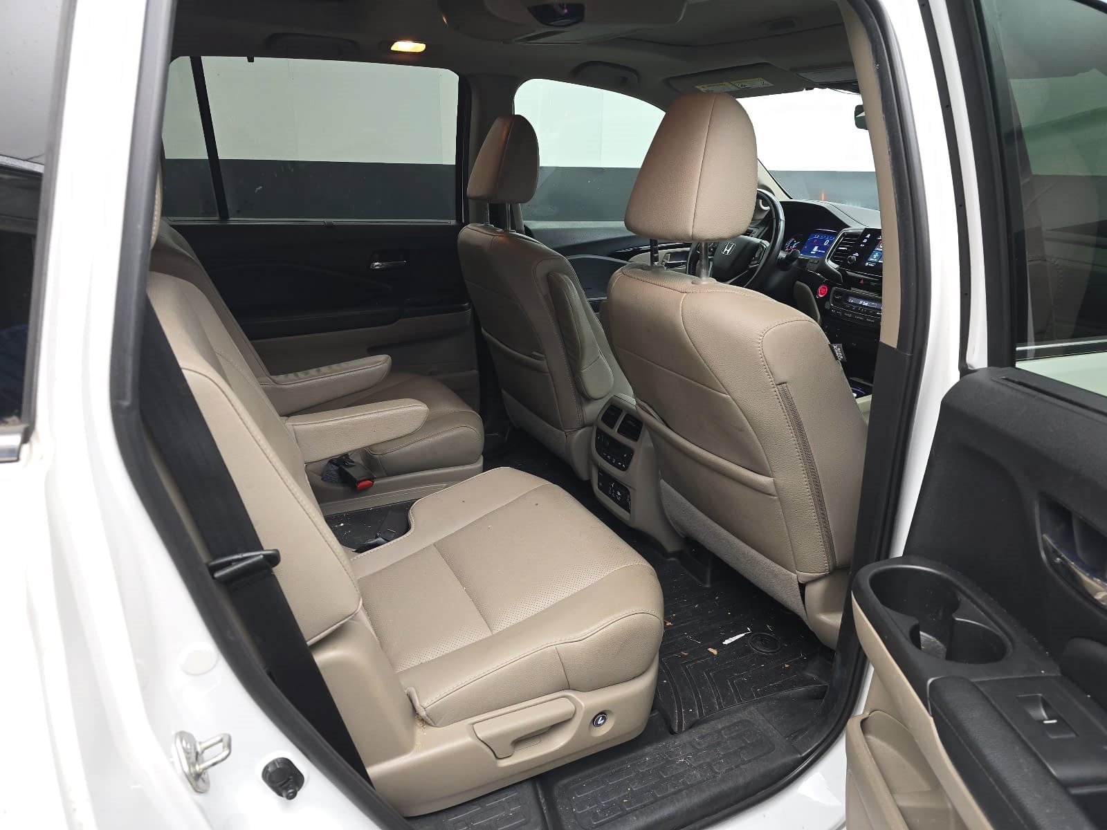 Used 2020 Honda Pilot Elite image 25