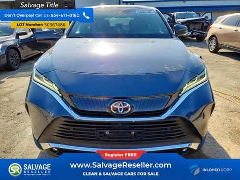 Used 2024 Toyota Venza Limited AWD/4WD image 7