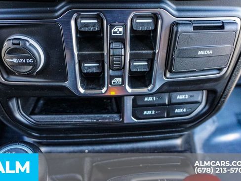 Used 2022 Jeep Wrangler Unlimited Sahara w/ Dual Top Group image 44