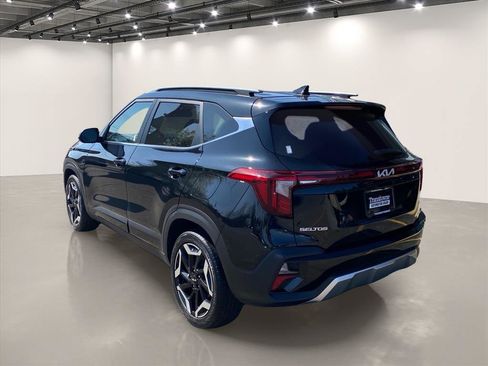 Certified 2024 Kia Seltos SX w/ SX Sunroof Package AWD/4WD image 6