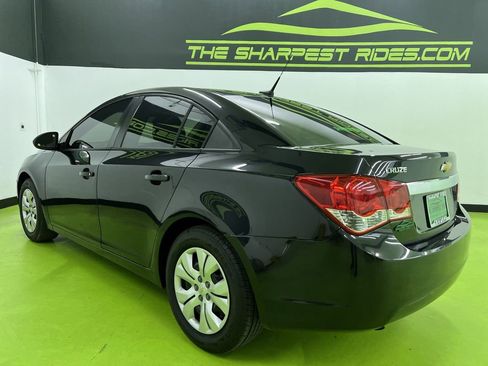 Used 2013 Chevrolet Cruze LS FWD image 7