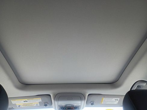 Certified 2022 GMC Terrain SLT image 19