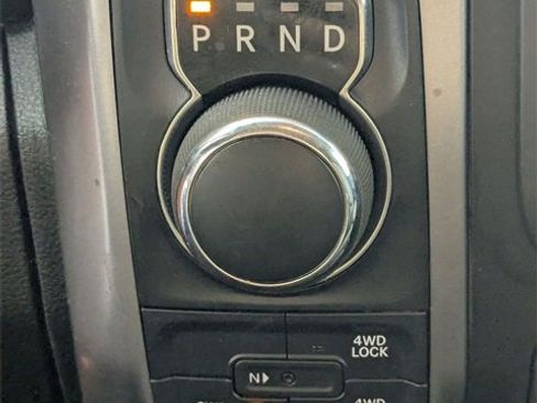 Used 2021 RAM 1500 Classic SLT image 21