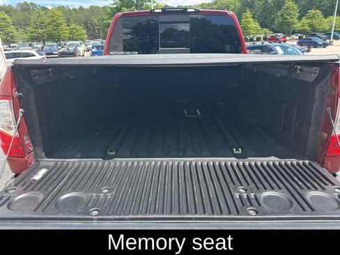 Used 2017 Nissan Titan Platinum Reserve AWD/4WD image 14