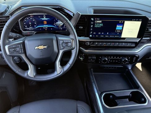 Used 2024 Chevrolet Silverado 2500 LTZ w/ LTZ Premium Texas Edition image 10