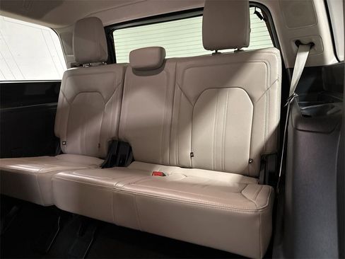 Used 2024 Ford Expedition Limited image 30