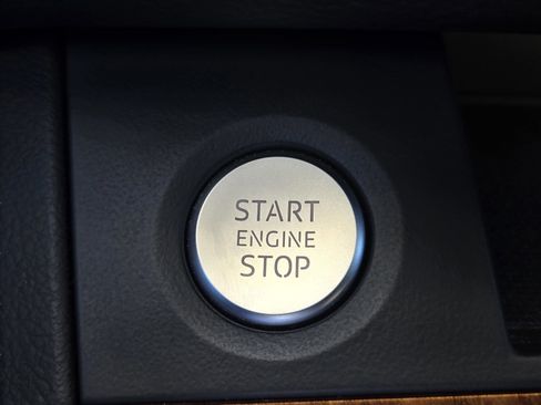 Used 2023 Audi Q5 2.0T Premium w/ Convenience Package image 26