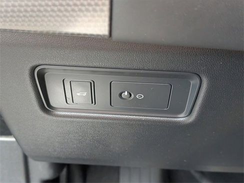 Used 2019 Land Rover Range Rover Sport HST image 35