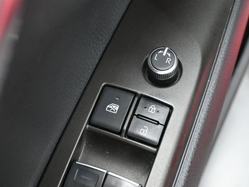 Used 2022 Toyota Camry XSE image 12