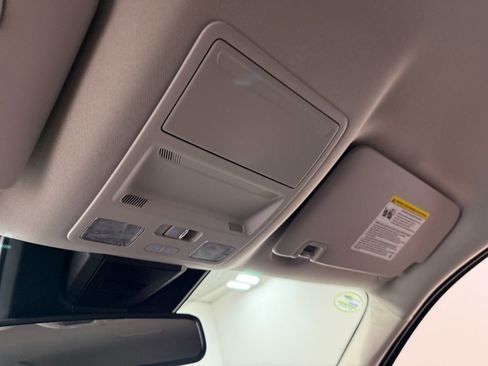 Used 2025 Ford Ranger Lariat w/ Advanced Towing Package image 85