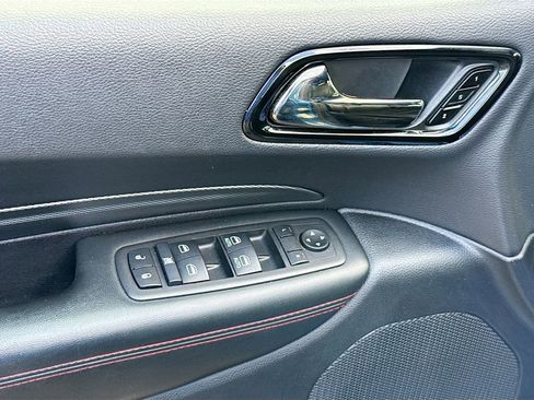 Used 2025 Dodge Durango GT AWD/4WD image 19