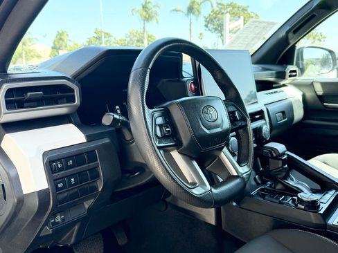 Used 2024 Toyota Tacoma TRD Off-Road AWD/4WD image 10