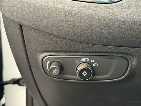 Certified 2024 Chevrolet Equinox LT FWD image 23