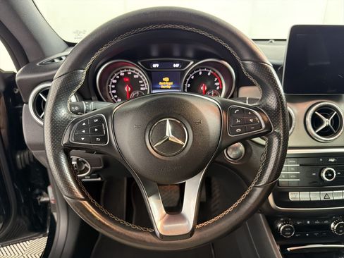Used 2018 Mercedes-Benz CLA 250 4MATIC image 16