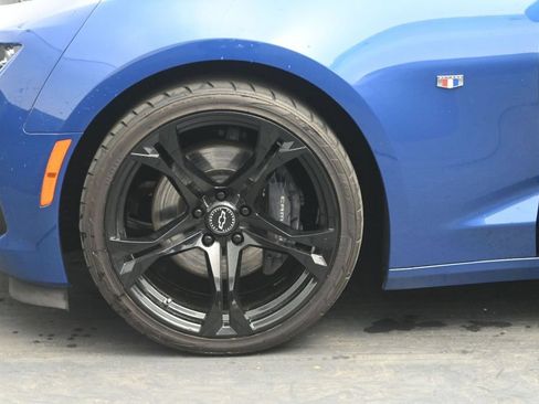 Used 2023 Chevrolet Camaro SS RWD image 32