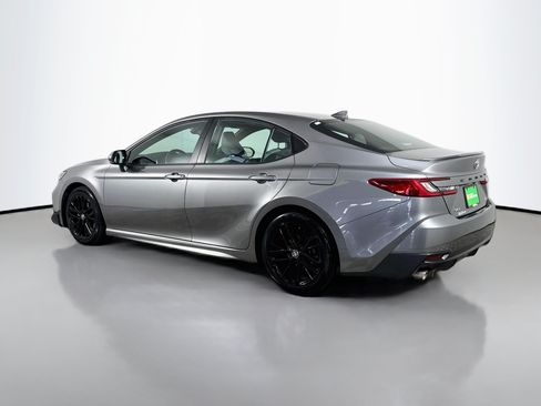Used 2025 Toyota Camry SE w/ Convenience Package FWD image 7