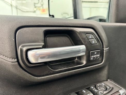 Used 2020 GMC Sierra 2500 SLT w/ SLT Premium Plus Package AWD/4WD image 11