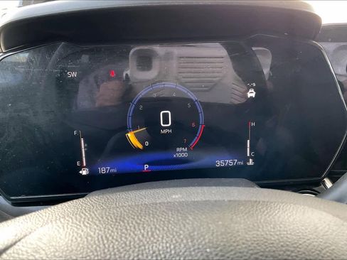 Used 2024 Chevrolet Trax ACTIV w/ Sunroof Package image 26