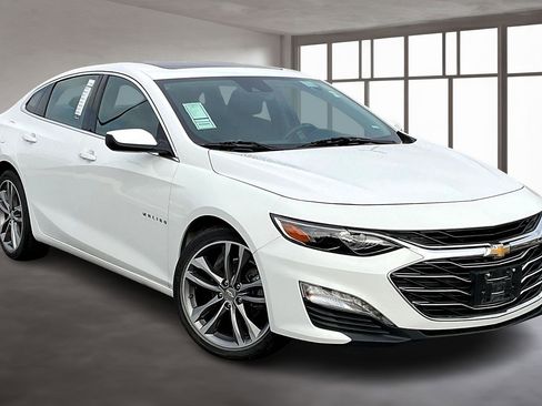 Used 2023 Chevrolet Malibu LT image 1