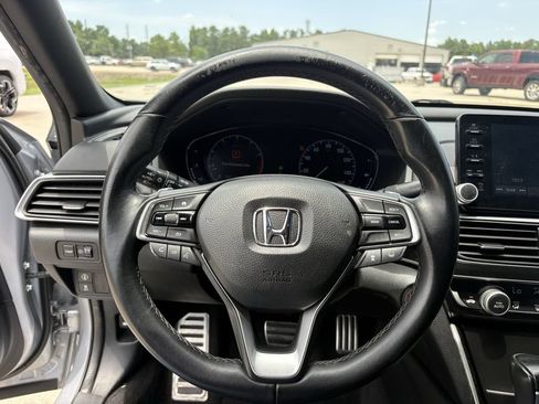 Used 2019 Honda Accord Sport image 15