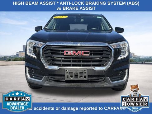 Used 2024 GMC Terrain SLE image 8