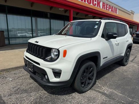 Used 2023 Jeep Renegade Altitude image 2