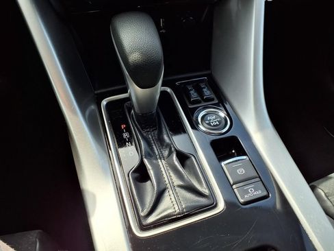 Used 2024 Mitsubishi Eclipse Cross AWD image 10
