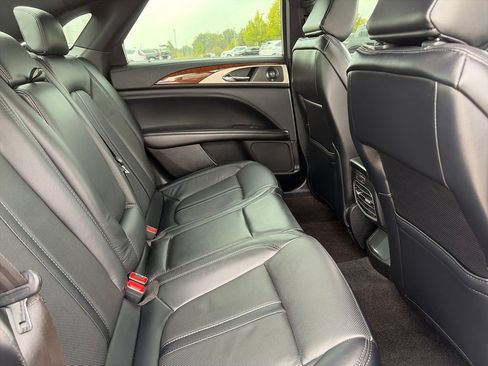 Used 2020 Lincoln MKZ Reserve w/ Monochromatic Package AWD/4WD image 36