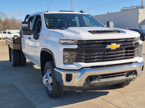 New 2025 Chevrolet Silverado 3500 W/T AWD/4WD image 1