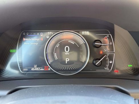 Used 2024 Lexus ES 300h w/ Premium Package image 28