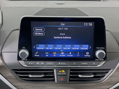 Used 2025 Nissan Altima 2.5 SV image 21