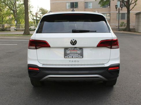 Used 2022 Volkswagen Taos S image 8