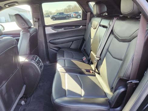 Used 2024 Cadillac XT5 Premium Luxury AWD/4WD image 11