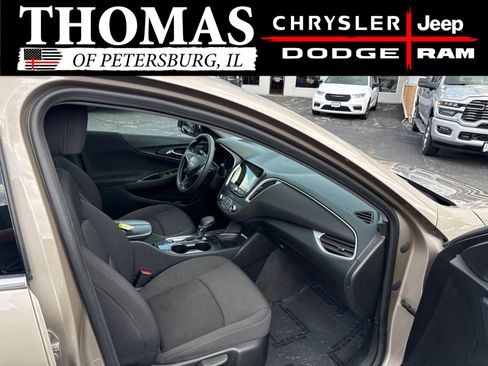 Used 2023 Chevrolet Malibu LT FWD image 22