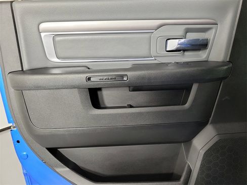 Used 2022 RAM 1500 Classic SLT image 13