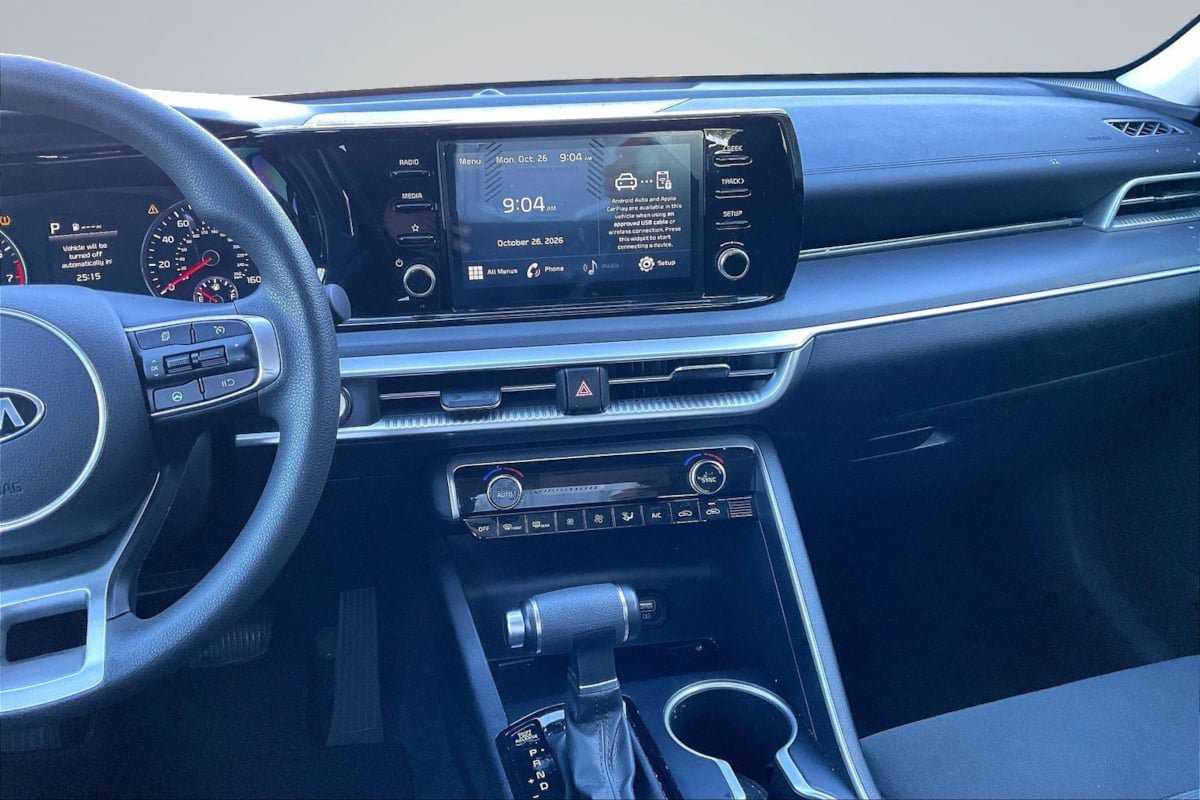 Used 2021 Kia K5 LXS FWD image 6