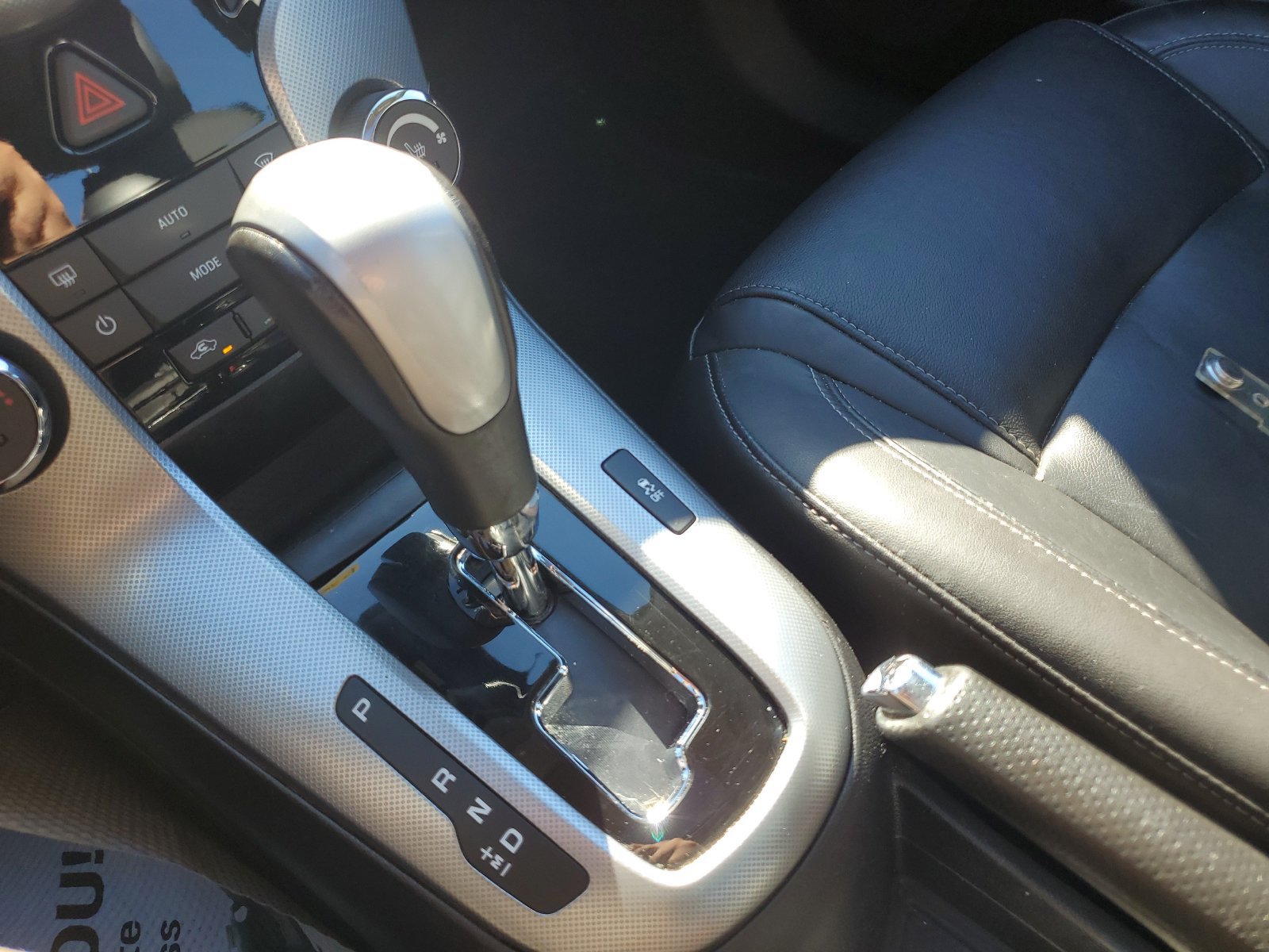 Used 2014 Chevrolet Cruze LTZ w/ RS Package FWD image 31