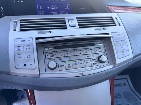 Used 2007 Toyota Avalon Limited FWD image 17