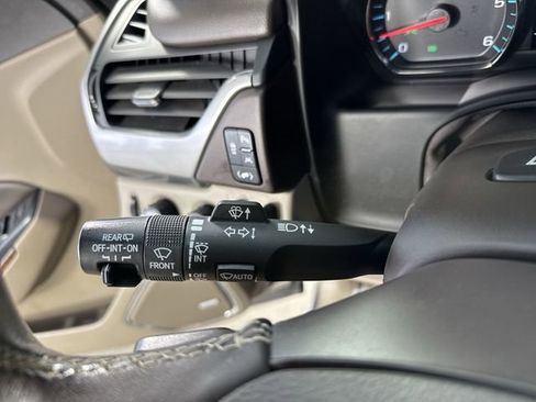 Used 2019 Chevrolet Tahoe Premier image 16