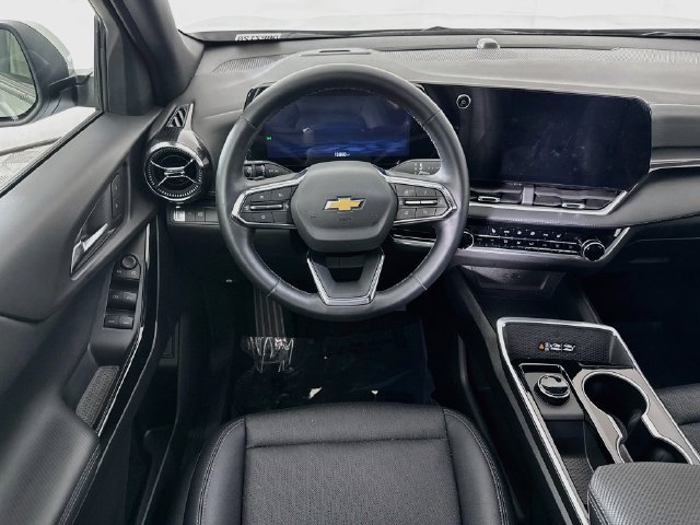 Used 2026 Chevrolet Equinox LT w/ Convenience Package II FWD image 22