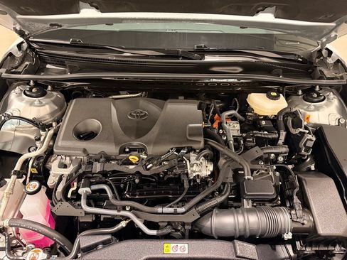 Used 2025 Toyota Camry LE FWD image 10