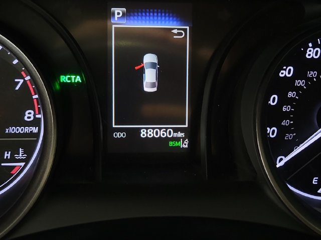 Used 2023 Toyota Camry SE FWD image 2
