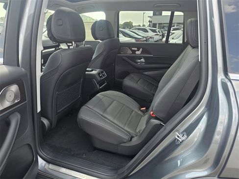 New 2026 Mercedes-Benz GLS 450 4MATIC image 25