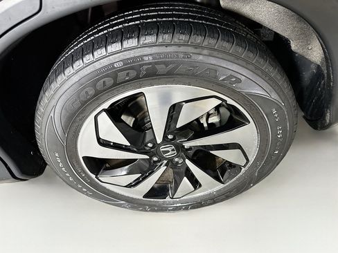 Used 2015 Honda CR-V Touring image 11