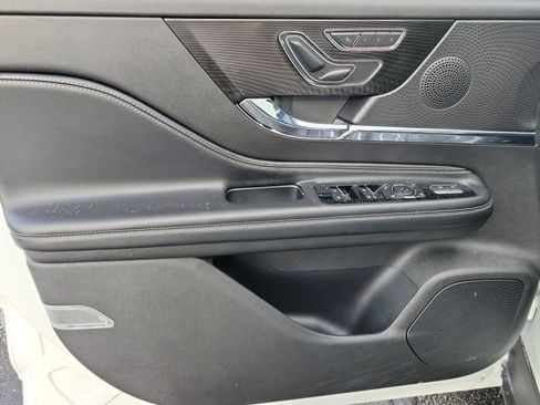 Certified 2023 Lincoln Corsair Reserve w/ Equipment Group 201A image 9